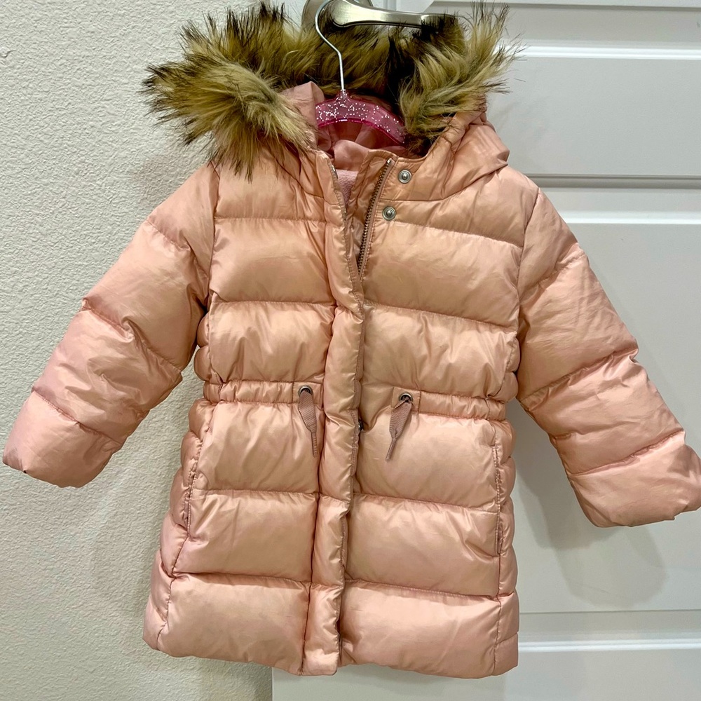 Baby Gap Age 2-3 Toddler Girls Pink Puffer Heavyweight Coat with Fake Fur Hood